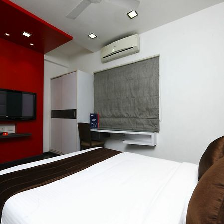 Oyo 9911 Apartment Shylee Niwas شيناي المظهر الخارجي الصورة