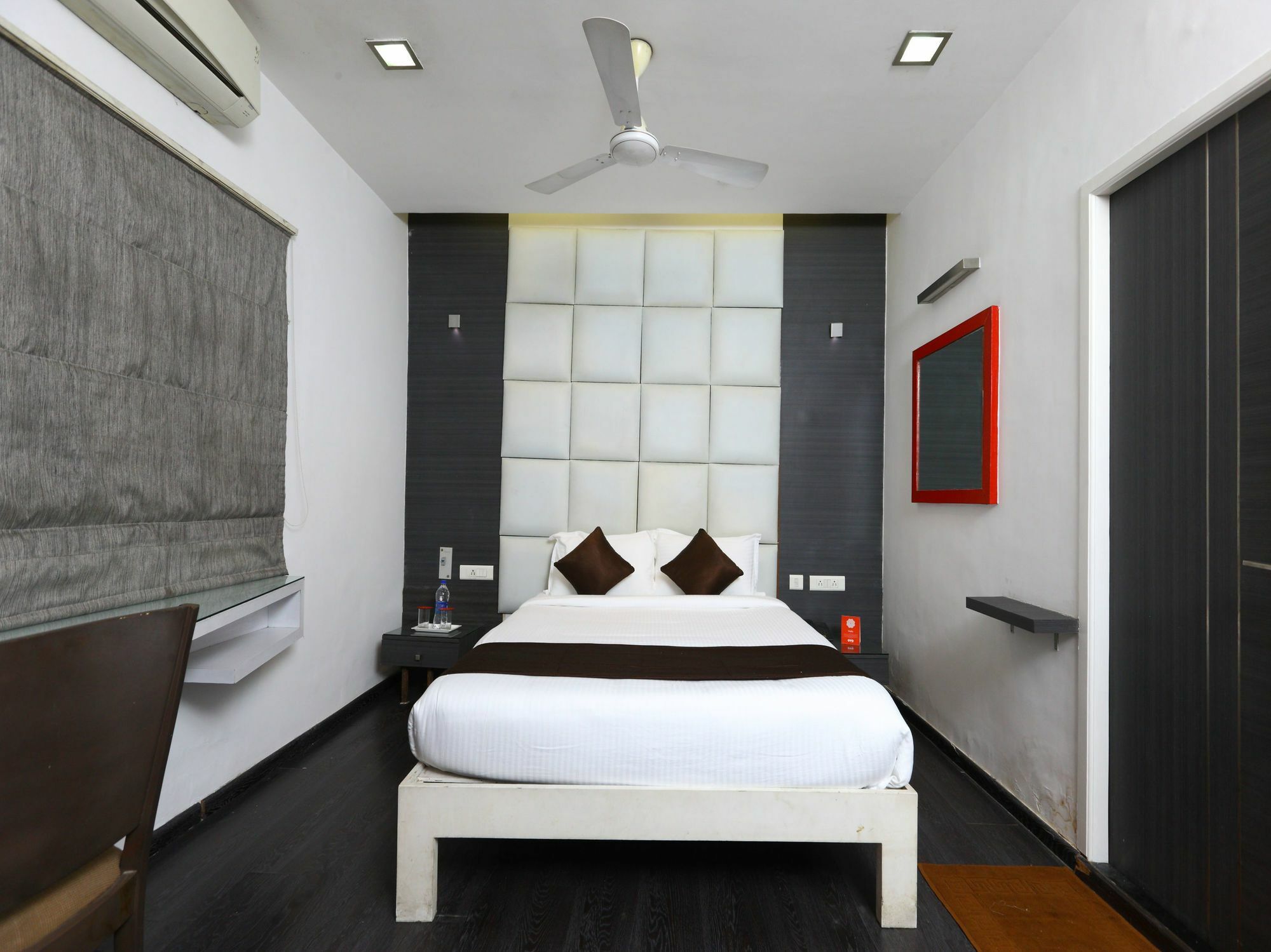 Oyo 9911 Apartment Shylee Niwas شيناي المظهر الخارجي الصورة
